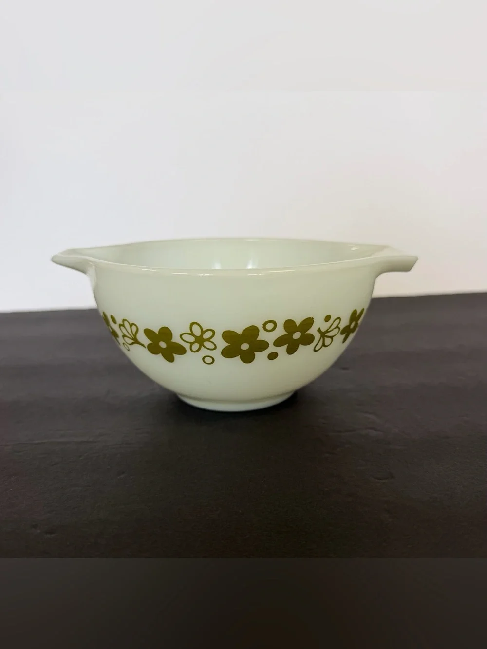 Pyrex 441 Spring Blossom Crazy Green Daisy 1.5 Qt Mixing Cinderella Bowl